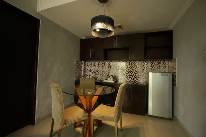 Room 15 of 35