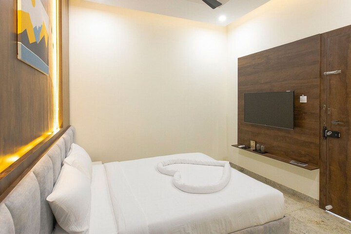 Room 5 of 35
