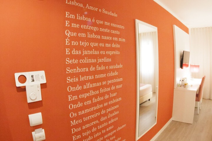 Room amenity