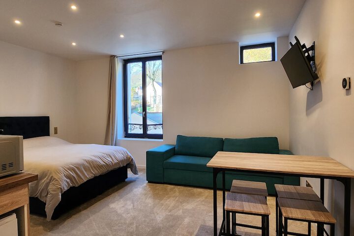 Room 2 of 26