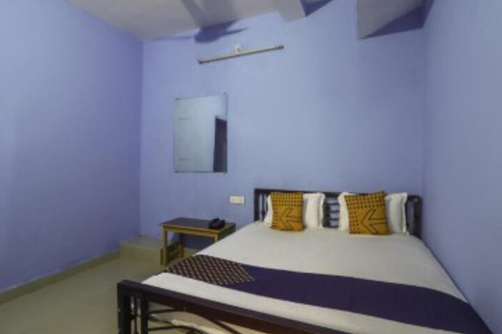 SPOT ON 75295 Hotel Panchshil Inn