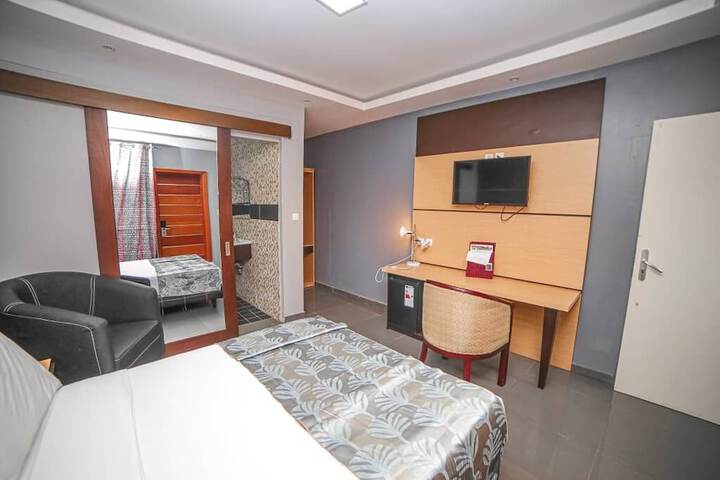 Room 11 of 41