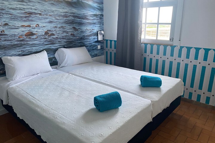 Room 9 of 30