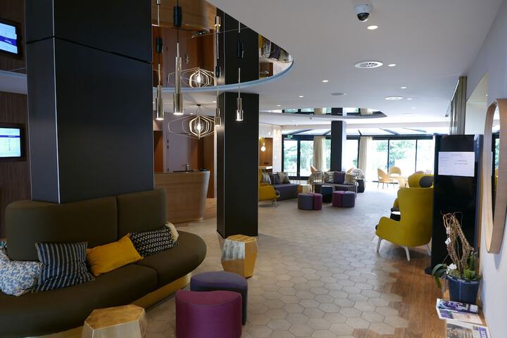 Hotel Lobby