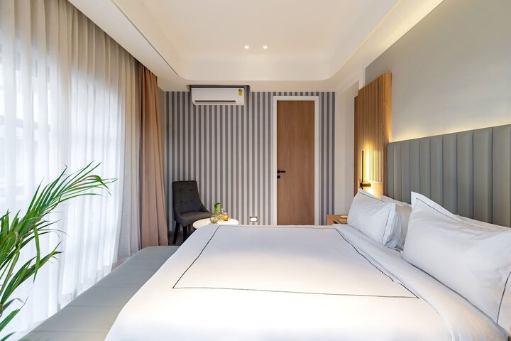 Room 15 of 60