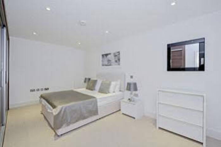 THE WEST END RESIDENCIES