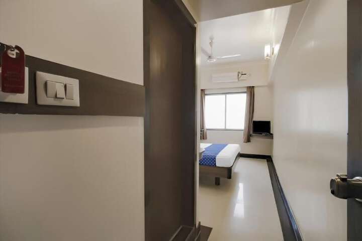 Room 21 of 51