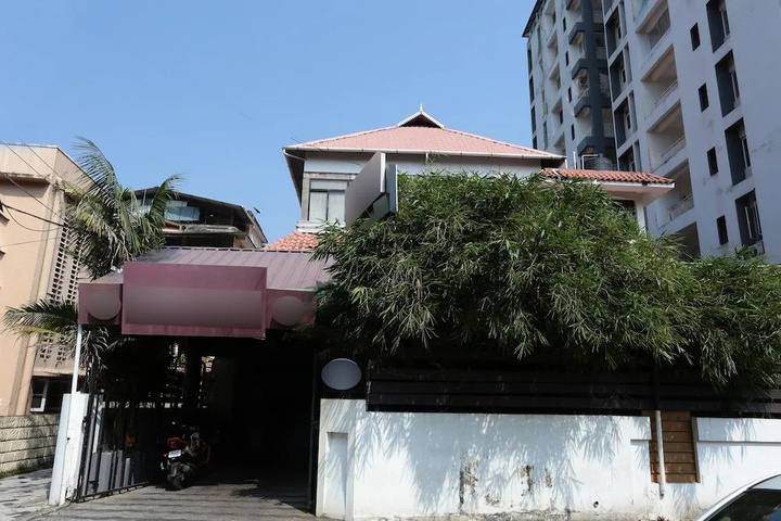 FabHotel Coastal Residency Ernakulam