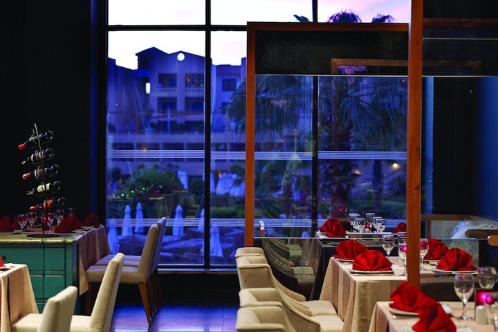 Dining 77 of 114