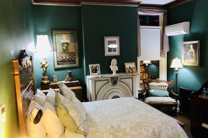 Room 34 of 95