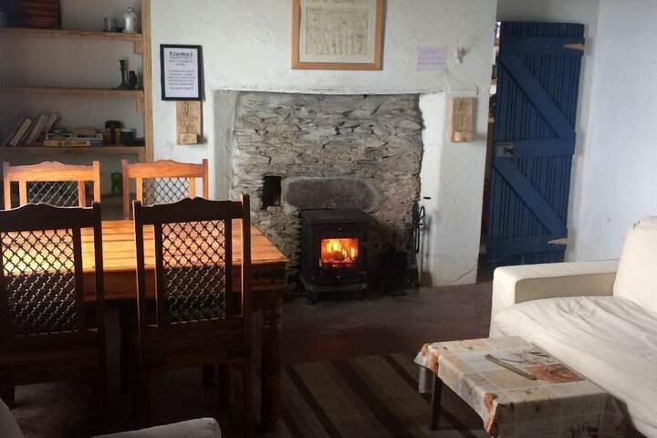 Room 4 of 27