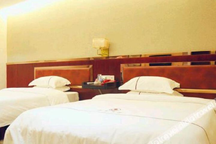 Hotel 6 of 17