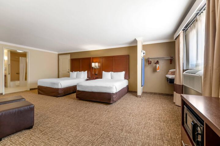 Room 19 of 42