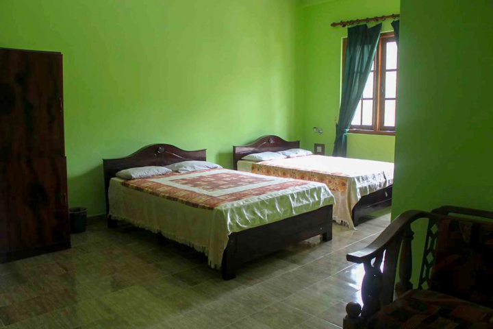 Room 4 of 6