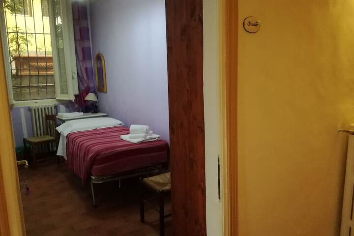Room 10 of 43