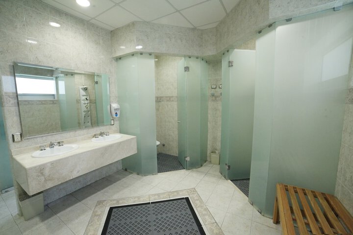 Room 44 of 74