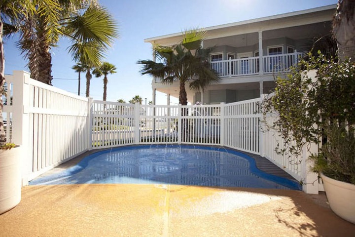 Pool 38 of 68