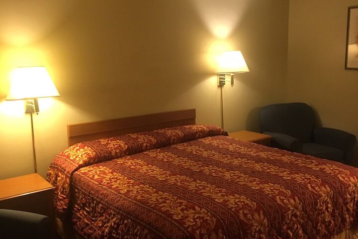 Room 10 of 22