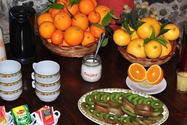 Breakfast/Coffee Service 52 of 82