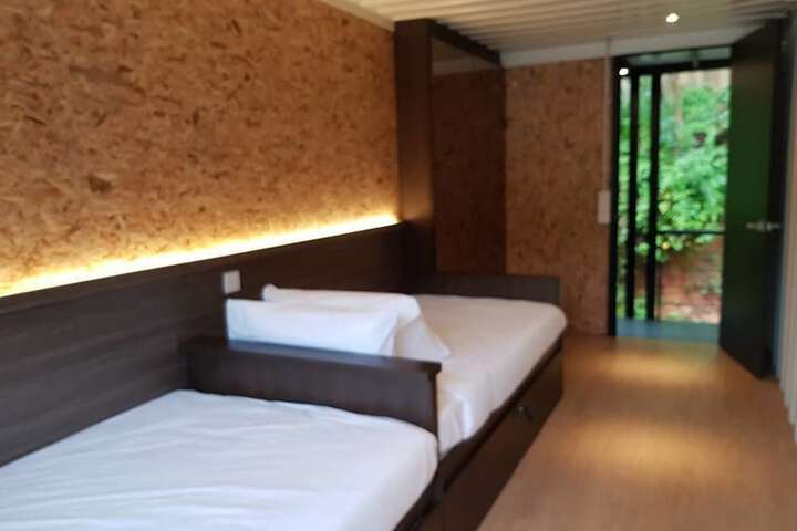 Room 15 of 73