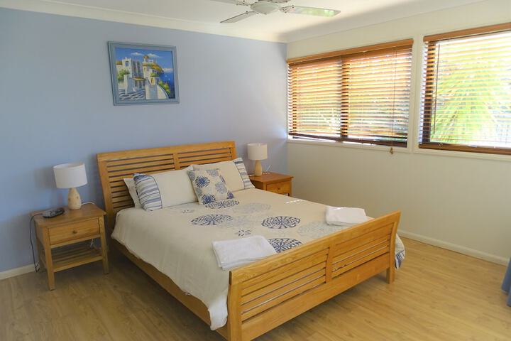 Room 5 of 79