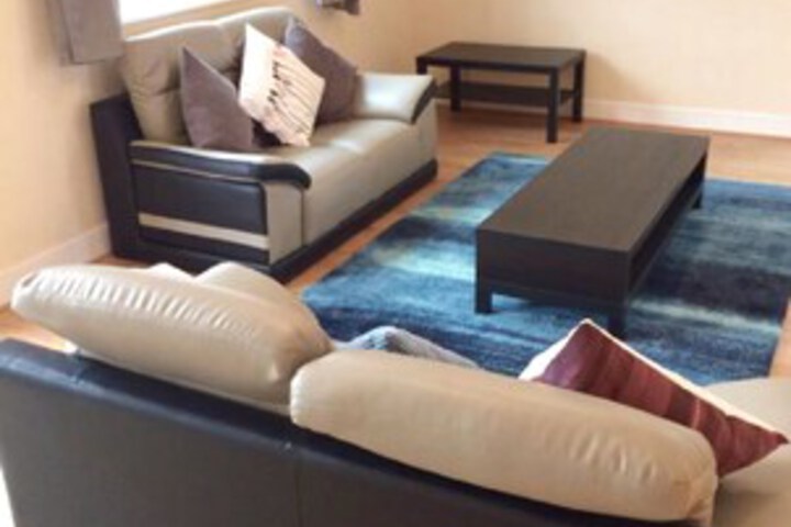 Room 3 of 7