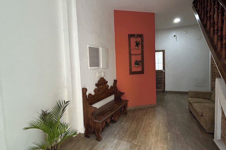 Room 10 of 25