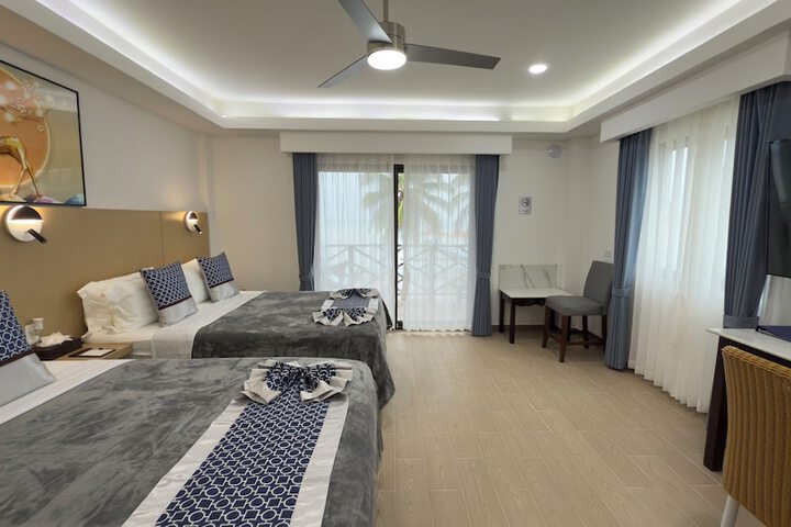 Room 78 of 272