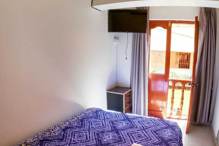 Room 4 of 6