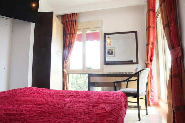 Room 16 of 26