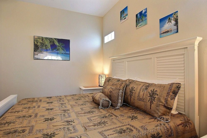 Room 5 of 20