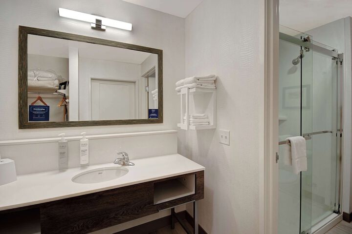 Bathroom shower