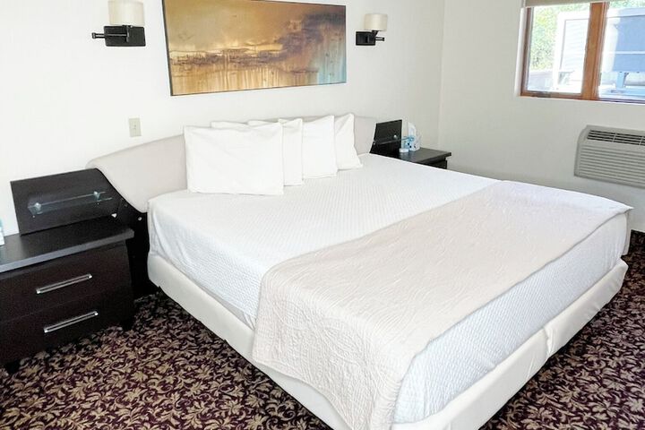 Room 100 of 206