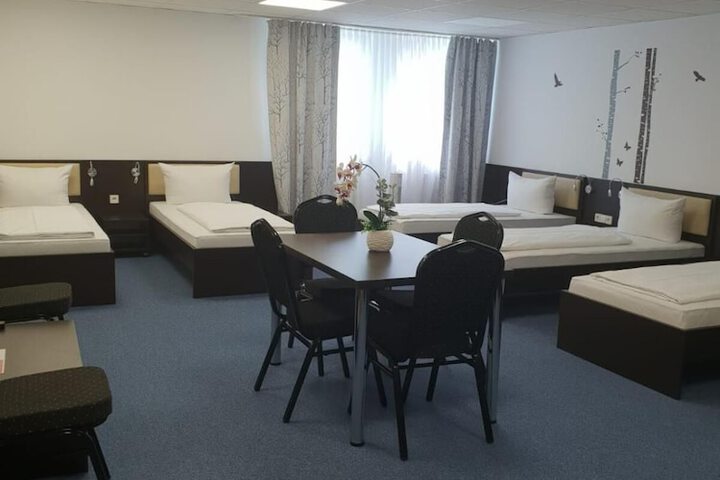 Room 22 of 42