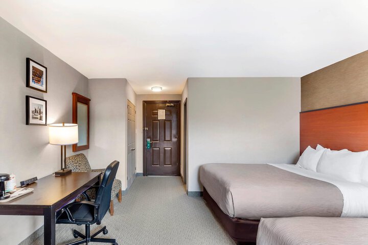 Room 17 of 44