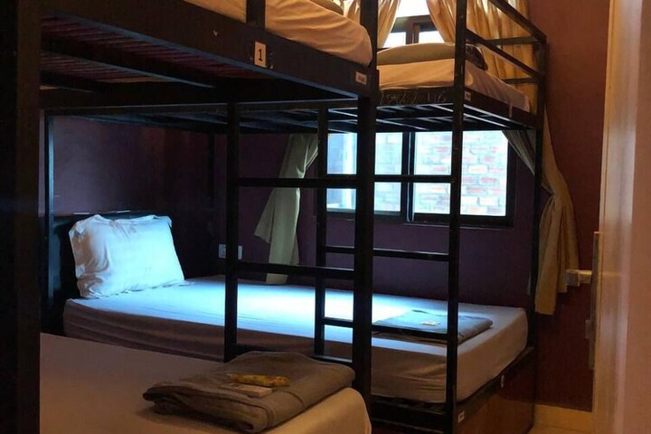 Room 31 of 64