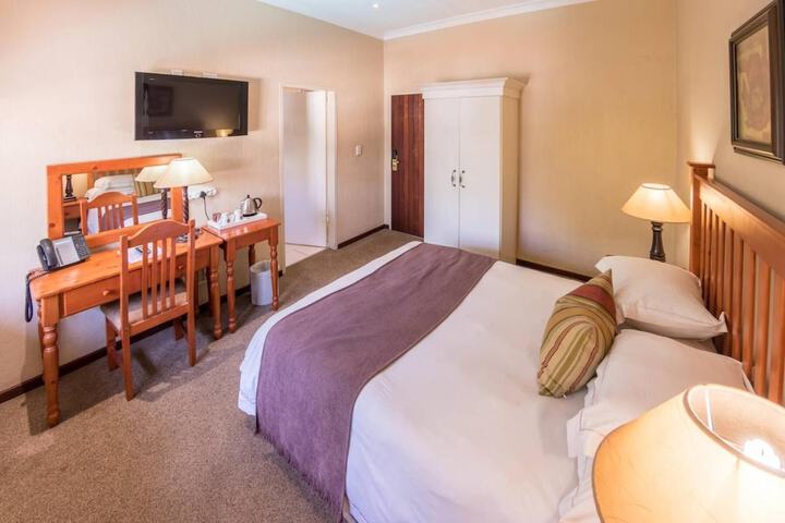 Room 18 of 42