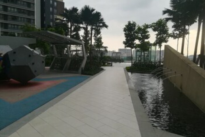 Sundeck 33 of 37