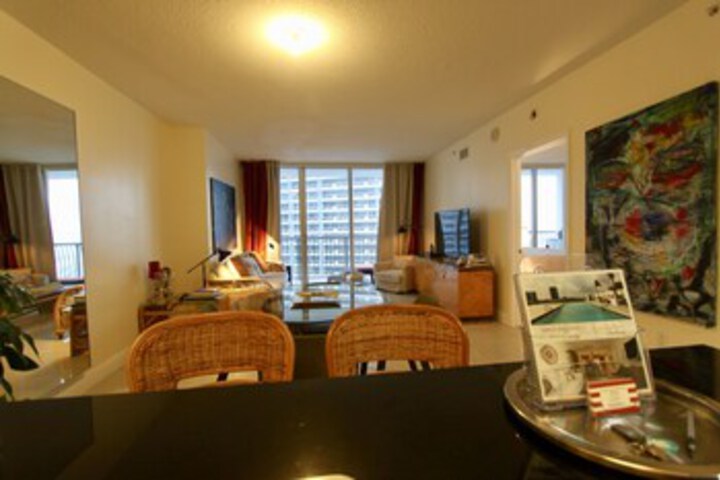 Room 202 of 263