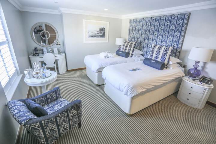 Room 5 of 70
