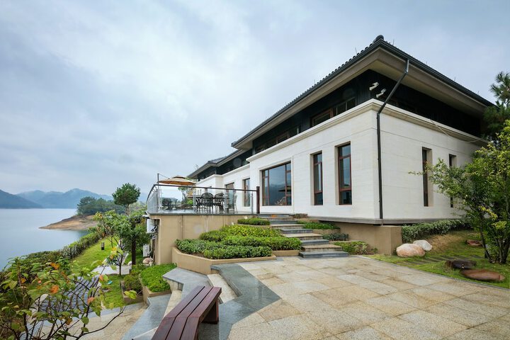 Image of Floral Hotel Qiandaohu Shangju Villa
