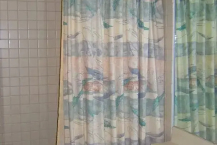 Room 6 of 21