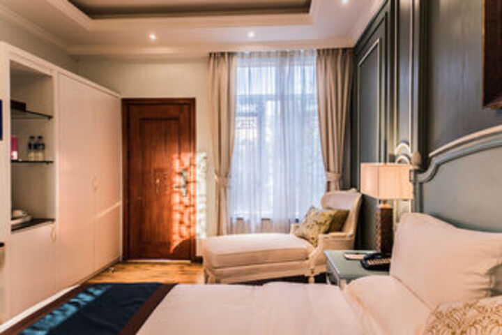 Room 73 of 108