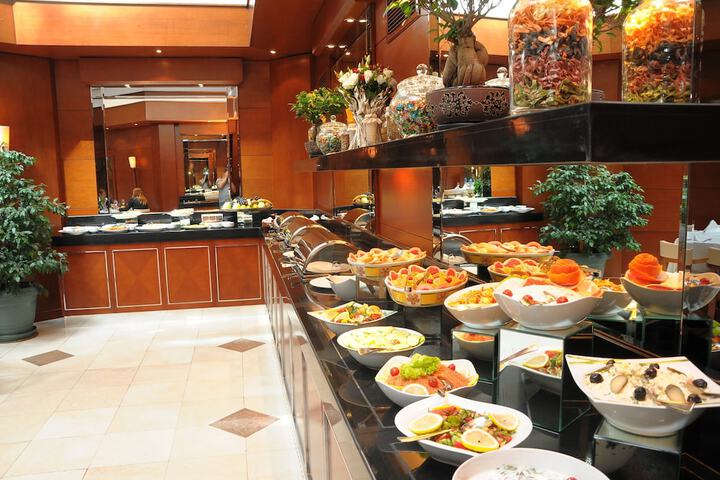 Breakfast buffet