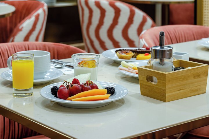 Breakfast/Coffee Service 49 of 93