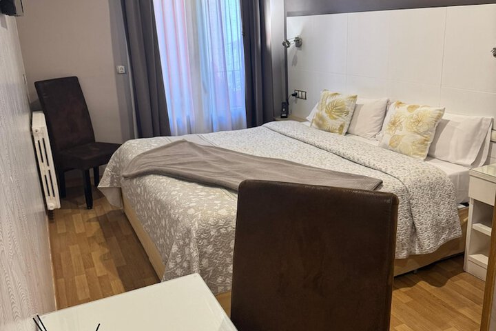 Room 13 of 101