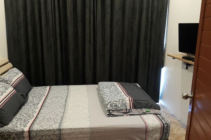 Room 27 of 138