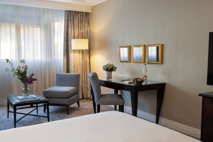 Room 34 of 101