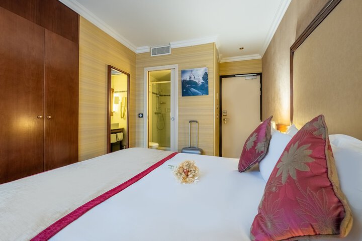 Room 36 of 86