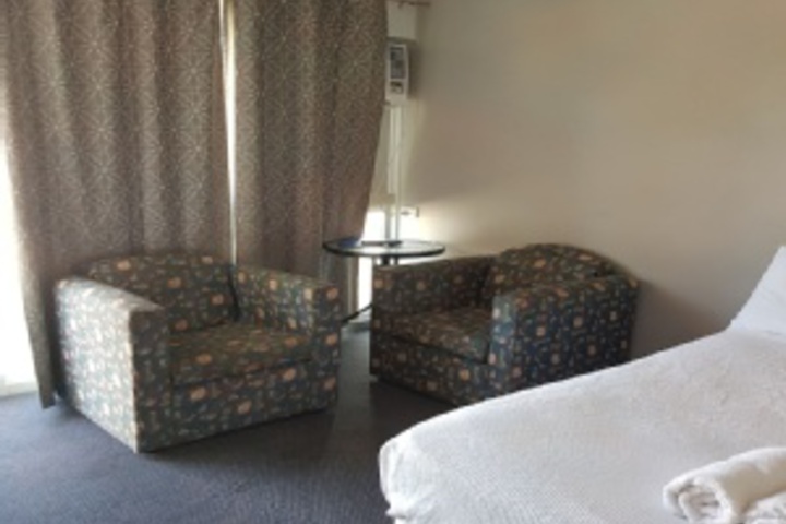 Room 81 of 108
